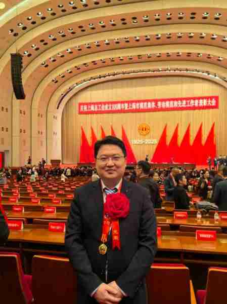 业业家现电工工状（电工出身的明星）