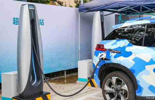 汽汽电电设电施车（汽车电汽设备作用）